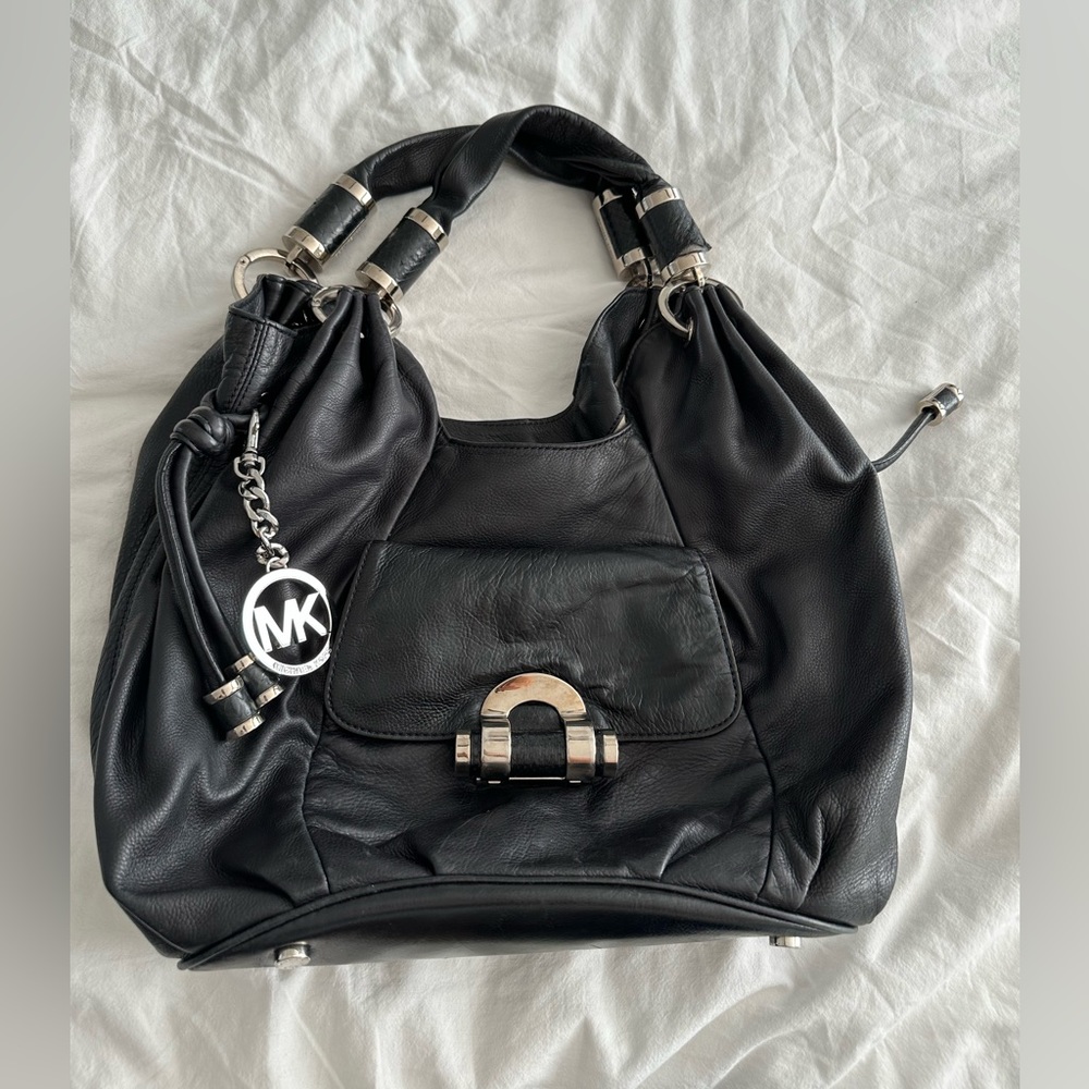 Michael Kors Tonne Leather Shoulder Bag